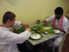 Ретрит Индия 2011 - Уроки по питанию